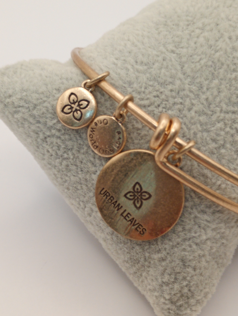 Urban Leaves ULIN018VG Bracelet Charm Gold Metal Bangle Vintage Gold Unisex - Image 3