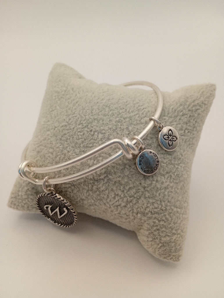 Urban Leaves ULIN023VS Bracelet Bangle Silver Metal Bangle Letter W Vintage Silver Women - Image 6