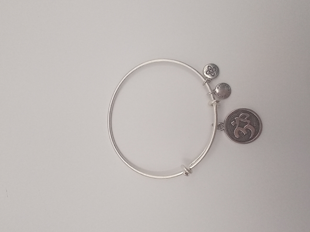 Urban Leaves ULBE004VS Bracelet Bangle Silver Metal Bangle OM Charm Vintage Silver Unisex - Image 3
