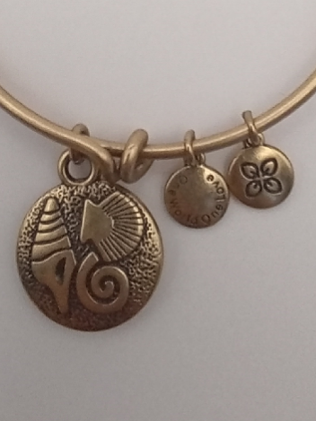 Urban Leaves ULOC003VG Bracelet Charm, Shells Gold Metal Bangle Gold Tone Women - Image 2