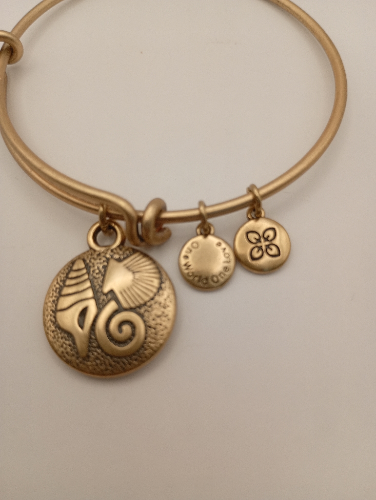 Urban Leaves ULOC003VG Bracelet Charm, Shells Gold Metal Bangle Gold Tone Women - Image 3