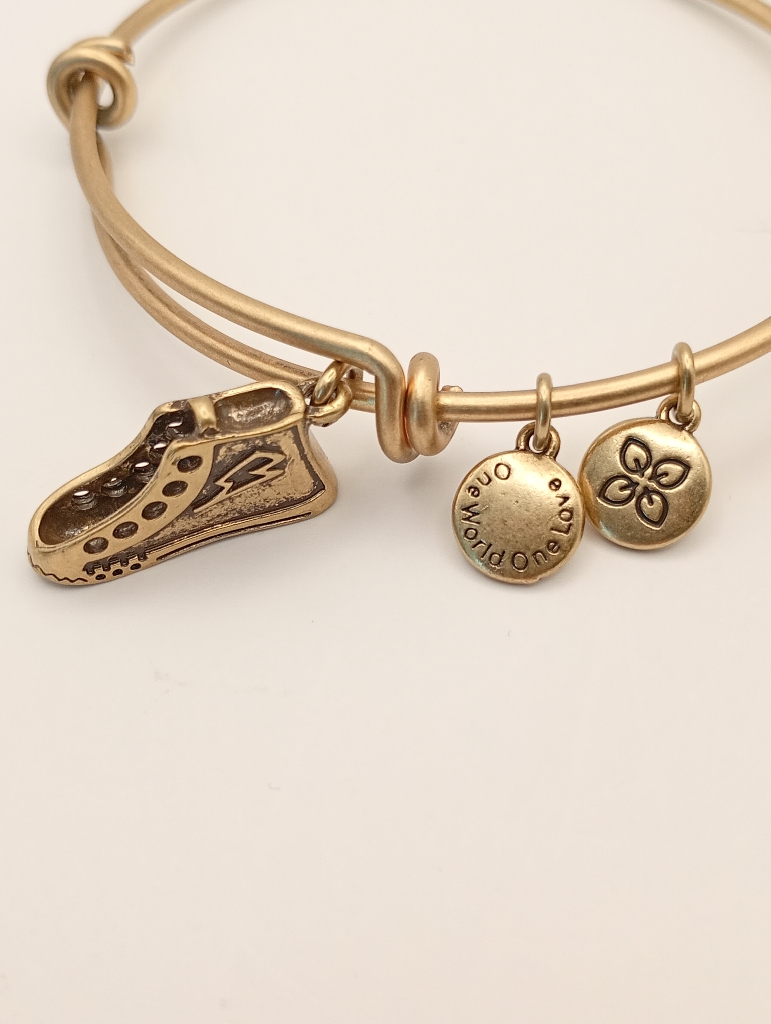 Urban Leaves ULUS001VG Bracelet Charm Gold Metal Bangle Shoe Vintage Gold Unisex - Image 3