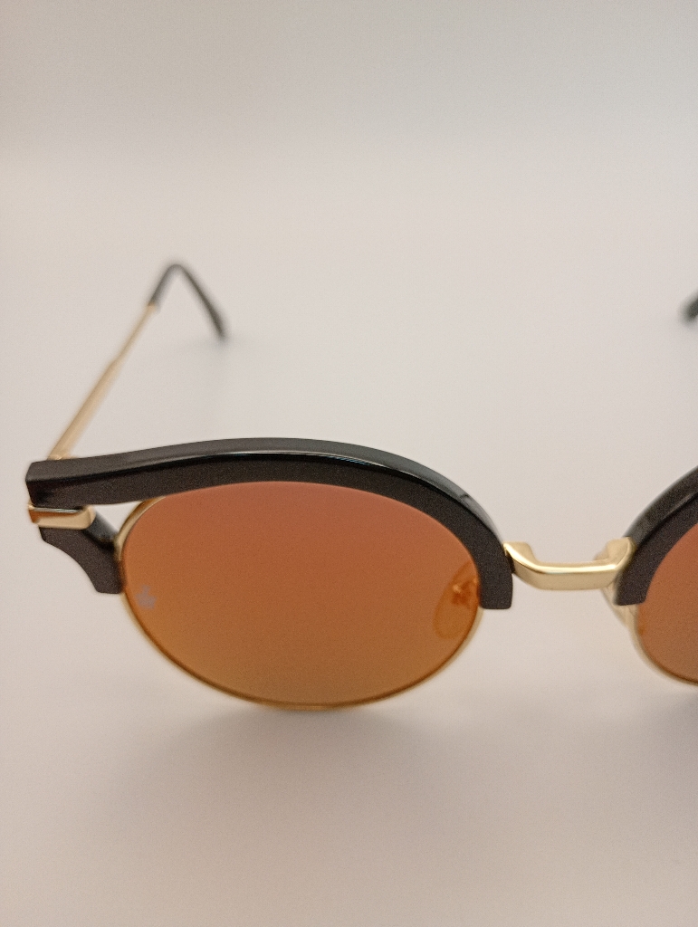 LUX-LENSES LTD 1001PURBLK Sunglasses Unisex Brown Cat-eye Black Plastic, Metal - Image 3