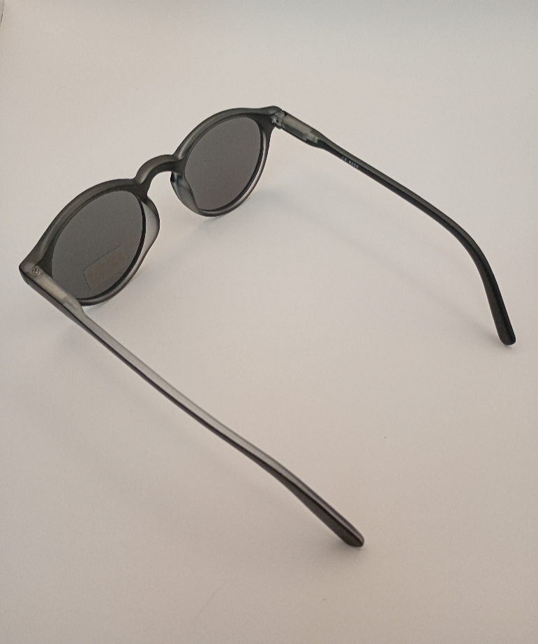 LUX-LENSED LTD 3014BLKBLK Sunglasses Unisex Black Oval Black Plastic - Image 5