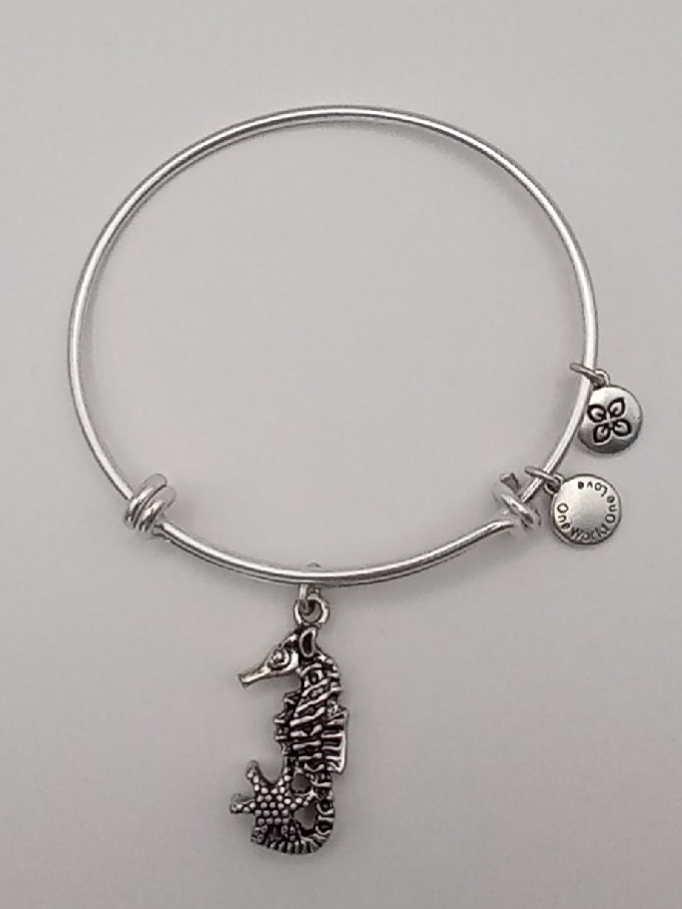 Urban Leaves ULOC002VS Bracelet Bangle Silver Metal Bangle Vintage Silver Unisex - Image 1