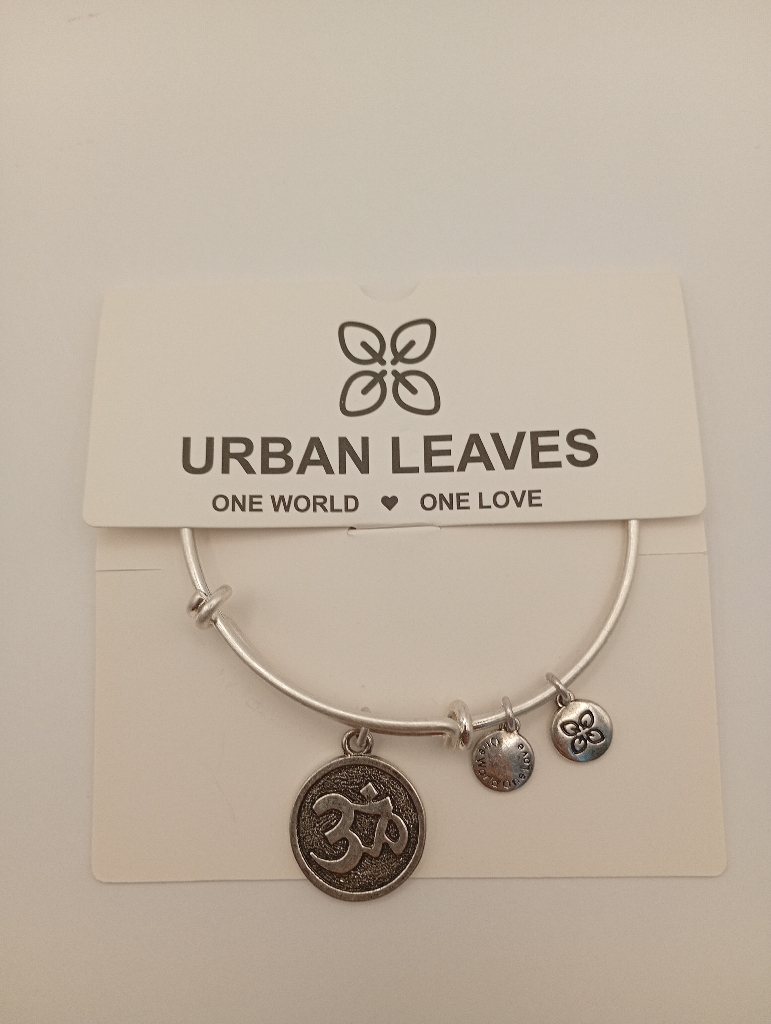 Urban Leaves ULBE004VS Bracelet Bangle Silver Metal Bangle OM Charm Vintage Silver Unisex