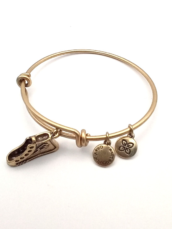 Urban Leaves German Design One World One Love Shoe Bangle Gold Unisex