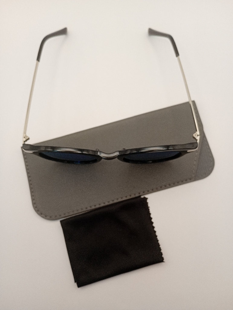 LUX-LENSED LTD 3021BLUSIL Sunglasses Unisex Blue Oval Black Plastic