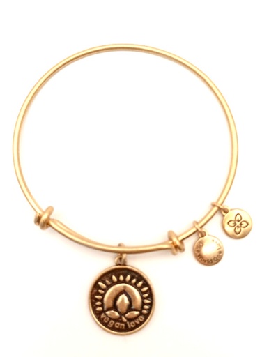 Urban Leaves German Design One World One Love Central Bangle Gold Unisex